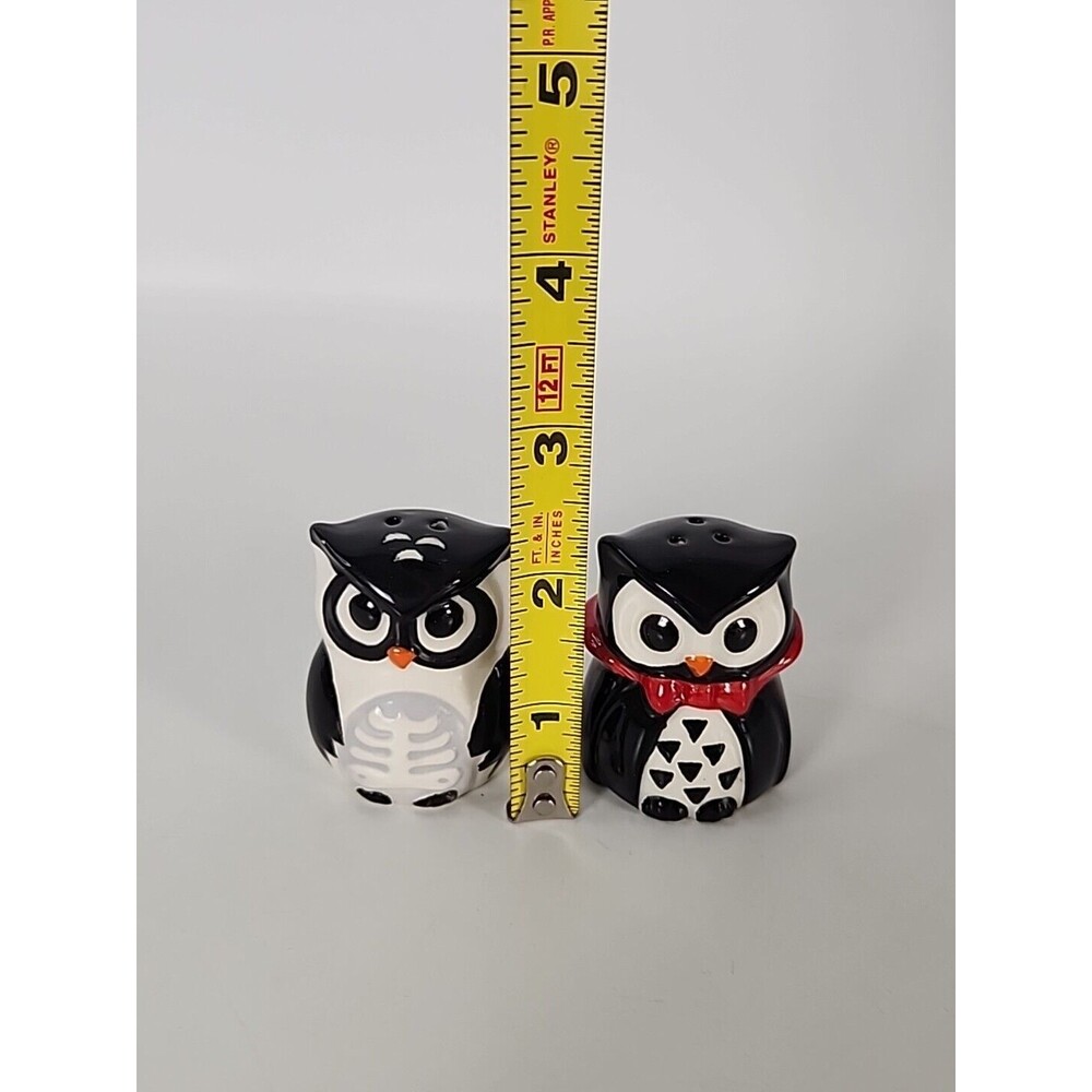 Owl Salt And Pepper Shakers Halloween Black & White Skeleton Vampire Table Decor - Picture 13 of 13